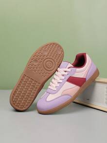 Chaussures de sport décontractées légères et respirantes pour femmes, style campus rétro, chaussures en gelée à lacets, semelle plate antidérapante en caoutchouc, chaussures de loisirs, argent Tenis pour le 4 juillet