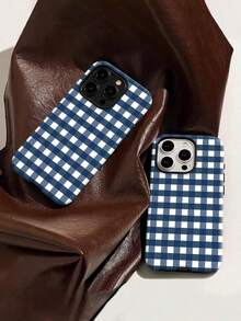Teléfono móvil de 1 pieza a cuadros, diseñado con un patrón de cuadros clásico y una elegante combinación de colores azul marino, adecuado para los modelos de phone 16, 15, 14, 13, 12 y 11 Pro, hecho de material de TPU y resistente a los golpes. Familia, amigos, niños, cumpleaños, primavera, vacaciones, novios, novias y regalos del día de San Valentín. - Blanco - Ver 2