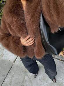 Camellia New Autumn/Winter Faux Fox Fur Collar Fashionable Short Jacket, Youthful Artificial Fur Coat