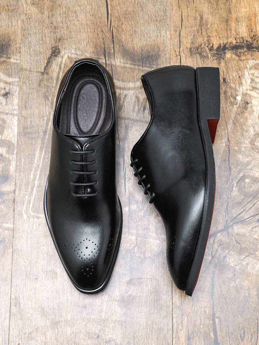 Men's Leather Shoes With Red Soles, Pointed Toe Brogue Carved Casual Shoes, British Style Business Formal Wedding Groom Shoes - Black - View 1