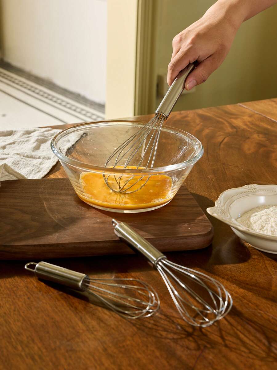 Cirelle 1 pieza Batidor de huevos de acero inoxidable, herramienta de cocina pequeña para batir líquido de huevo y montar crema, para hacer pasteles, artículos esenciales de cocina Rama, uso para hornear, uso en la cocina, comedor familiar, suministros de restaurantes de alta gama - Plateado - Ver 1