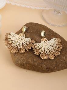 1 par de pendientes con colgante de pluma de pavo real de color degradado, diseño único, adecuado para vacaciones, fiestas y uso diario - Caqui - Ver 4