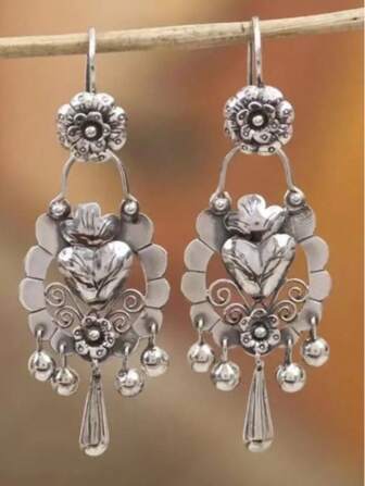 1 对波西米亚复古镂空心形流苏耳环，时尚创意个性女士耳环