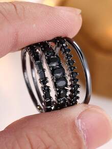 4pcs Set, Minimalist Black Synthetic Zirconia Stackable Rings, Durable & Shiny Accessory Suitable For Halloween, Holiday Gifts For Him & Her - Black - View 2