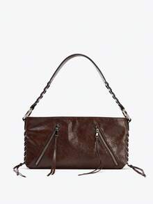 ELLA GRACE - Geantă de umăr cu curea și inele metalice pe corp. Buzunare cu fermoar în față. Curea de umăr. Buzunar interior. Închidere cu fermoar.