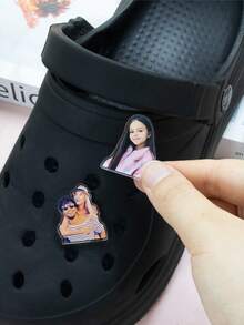 LICVIC 定制照片鞋饰，个性化亚克力鞋饰，鞋履配件，鞋带装饰，鞋夹，鞋带扣饰，生日礼物，时尚配饰，定制，可定制图片装饰镂空鞋饰，凉鞋和拖鞋，男孩，女孩，儿童，女朋友，家人，圣诞礼物 - 風格A - 查看 7