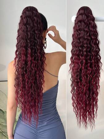 Ombrefärgad klohästsvansförlängning hårtillbehör 26-28 tum långt naturligt vattenvågigt värmebeständigt fiber syntetiskt hästsvansperuk, brunt med röda färger lämplig för kvinnors dagliga användning