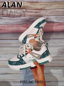 女士时尚新款休闲运动鞋，复古百搭艺术波浪随机印花轻便滑板鞋，适合日常穿着，流行室内/室外风格，街头潮流，情侣运动鞋 - 綠色 - 查看 3
