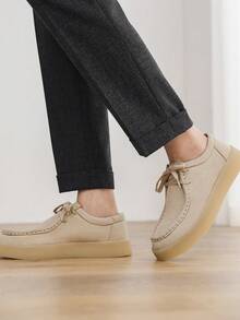 男士休闲鞋 Wallabee 风格米色鞋，绒面革鞋，男鞋，软底鞋，步行鞋，复古风格，全天舒适 - 米色 - 查看 5