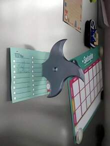Funny Knife-Shaped Fridge Magnet, 3D Interesting Axe Fridge Magnet, Flying Knife Decor, Unique Gift For Home, Office, Fridge, Locks, Cabinet Metal Surfaces - Multicolor - View 8