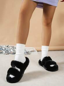 秋冬女士毛绒拖鞋，新款时尚厚底蓬松拖鞋，柔软舒适保暖内衬拖鞋