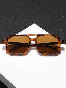 一副男士方形双梁眼镜，欧美时尚街头风，适合音乐节、日常佩戴、海滩、散步等场合，现代简约复古Y2K基础款。 - 彩色 - 查看 1