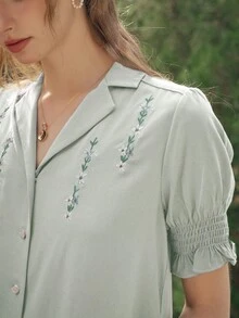 Simple Retro 复古风女士春夏度假刺绣撞色纽扣绿色优雅复古休闲短袖衬衫，度假休闲上衣 - 豆沙綠 - 查看 3