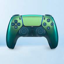 PS5 DualSense無線手把 – 沉浸式觸覺回饋，未來感設計，相容於PC與PS5 – 高能量遊戲裝備首選 - 淨彩凜綠 - 查看 8