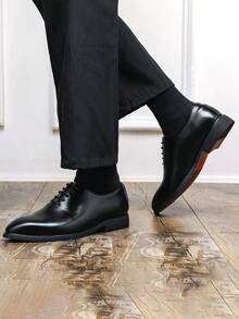 Men's Leather Shoes With Red Soles, Pointed Toe Brogue Carved Casual Shoes, British Style Business Formal Wedding Groom Shoes - Black - View 10