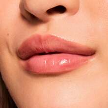 ColourPop Fresh Kiss Brillo Labial Cremoso - Cuidado Labial Hidratante Enriquecido con Péptidos, Ácido Hialurónico, Manteca de Karité y Vitamina E para una Fórmula Ultra Acolchada - Cherry Glaze (0.49 Oz)