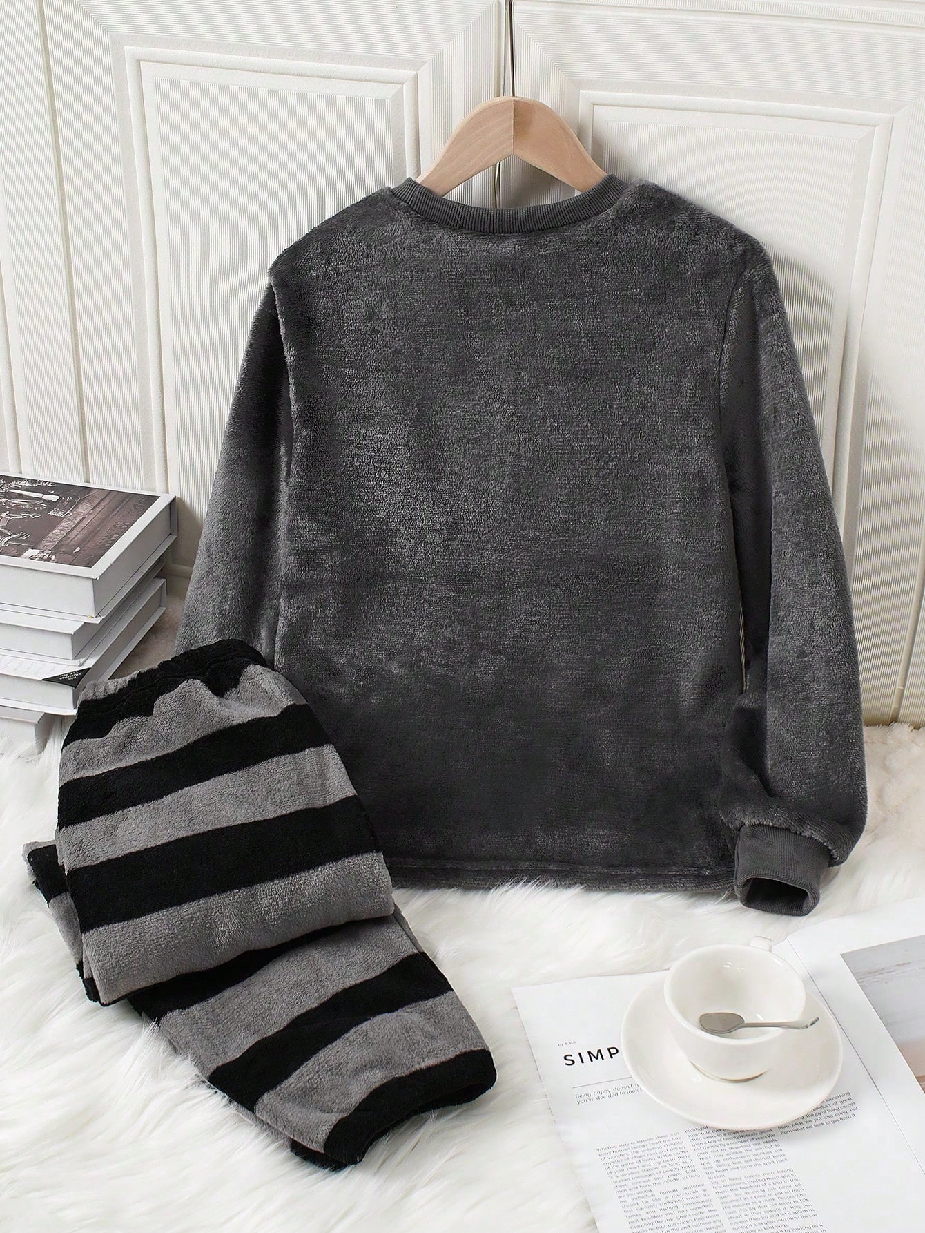 مجموعة من قطعتين من ملابس النوم الكاجوال للأولاد ب...