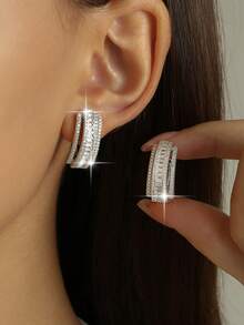 1 对梦幻圆形几何方晶锆石耳环女士经典铜质 CZ 婚礼耳环派对珠宝礼物 - 銀色 - 查看 3