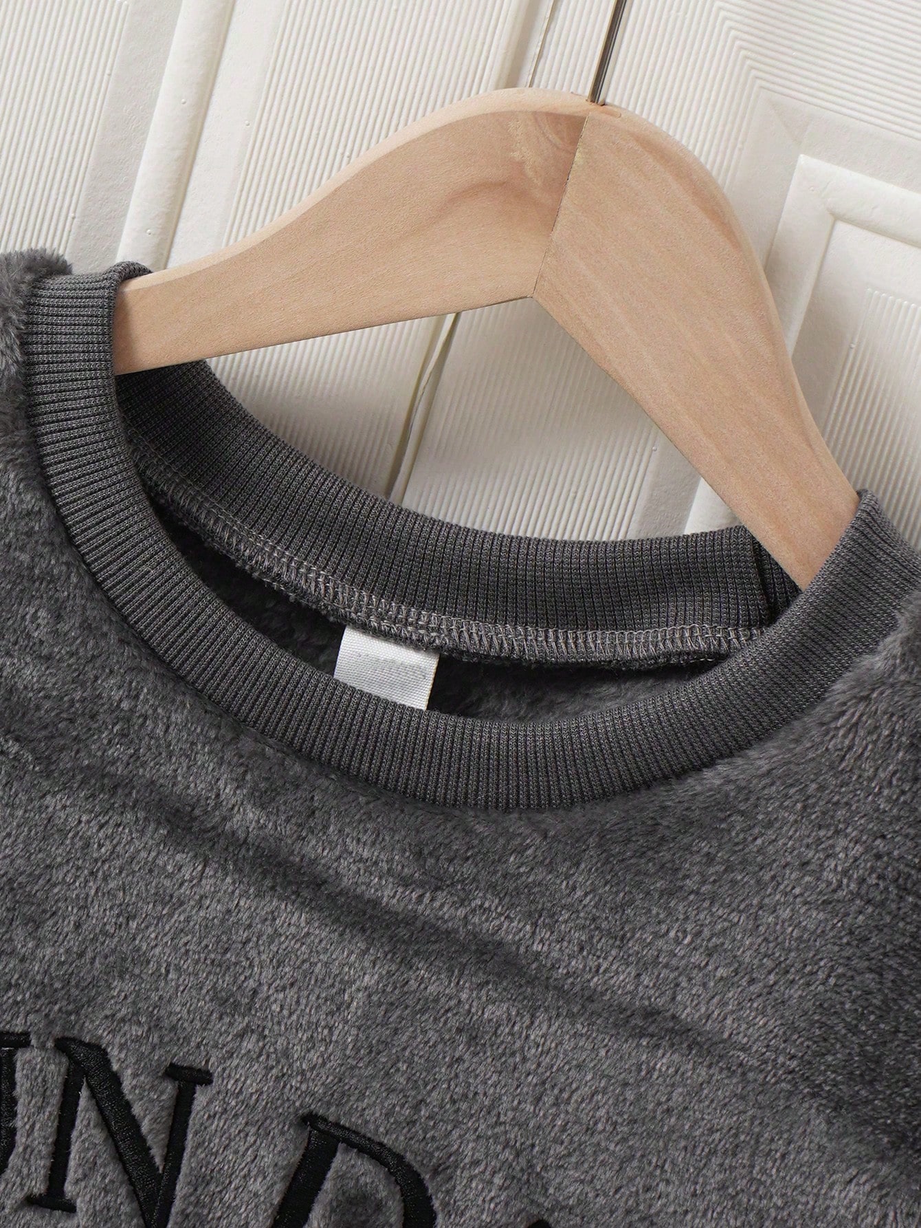 مجموعة من قطعتين من ملابس النوم الكاجوال للأولاد ب...