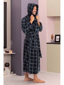 Mens Robe With Hood, Plush Fleece Hooded Mens Bathrobe, Big And Tall Bath Robe For Menhalloween - Blue and Green Tartan Plaid - View 3