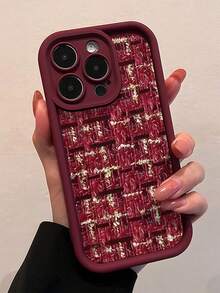 1 pieza Funda de teléfono a prueba de golpes con cobertura total de TPU con patrón de tela burdeos y roja, compatible con Apple 16, 15, 14, 13, 12, 11 Pro Max y Series