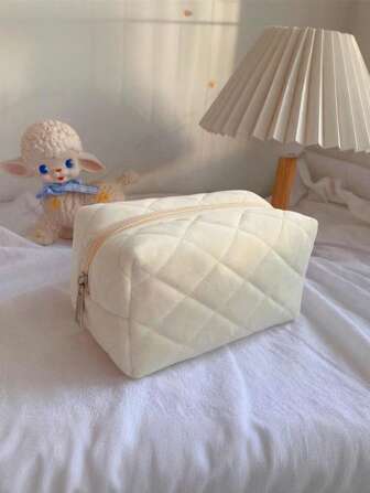 1 pieza Bolsa de cosméticos minimalista con bordado de rombo, organizador de maquillaje con cierre de cremallera, estuche para lápices ligero y de viaje, unisex para el hogar, viajes, dormitorio estudiantil, regalo del Día de Acción de Gracias, Día de la Madre, bolsas de maquillaje, bolsa de cosméticos, organizador de maquillaje, viaje, bolsa de maquillaje, bolsa, tocador, bolsa de maquillaje, artículos esenciales de viaje, bolsa, bolsas de maquillaje, artículo esencial de viaje, accesorios de tocador, bolsa de maquillaje pequeña, bolsa de cosméticos, artículo esencial de viaje, gran capacidad, bolsa de maquillaje grande, regalos de Navidad, bolsa, viaje, regalos para mujeres, neceser de mujer, artículo esencial de viaje, bolsa, embrague / bolso pequeño, neceser, organizador de maquillaje, organizar maquillaje, bolsa, soporte de brochas, mini bolsa, bolsa de gran capacidad