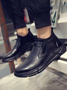 1 Pair Steel Toe Boots For Men Safety Work Boots For Women,Comfortable And Fashionable Protective Feet Work Shoes Puncture Proof Slip Climbing,Suit For Construction,Factory,Manufacturing Workers,Warehouse,Leather Upper Material High Top Excellent Heat Retention,Work Shoes Puncture Proof Autumn And Winter Men Shoes Best Work Shoes Chef Comfortable Shoes - Black - View 2