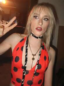 Women Ladybug Costume Cosplay Set Screen Printing Jumpsuit Halloween Accessories Ladybug Dress Up Set Halloween Cosplay Party Slim Fitted Halter Neck V-Hneck Crop Top + Shorts 2 Pieces Set - 紅色 - 查看 8