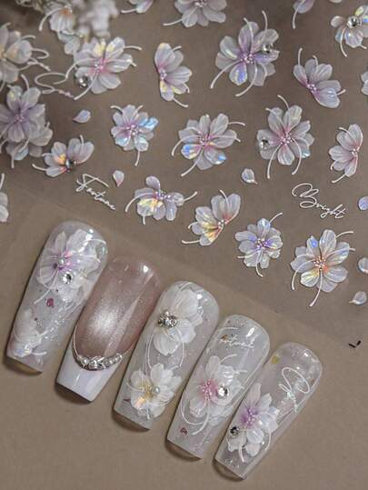 精美蝴蝶翅膀美甲贴纸 - 自粘式，无香型，适用于手脚装饰，设计优雅，易于粘贴，是秋冬季DIY美甲的完美之选。