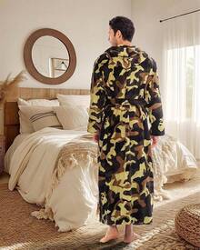 Mens Robe With Hood, Plush Fleece Hooded Mens Bathrobe, Big And Tall Bath Robe For Menhalloween - Green Camouflage - View 10