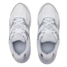 Nike Women's Casual Shoes V5 RNR (GS) Sneakers, Lightweight Comfortable Travel Shoes, HQ6411-103 - Silver/white - View 4