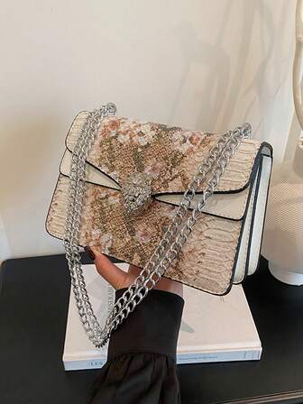 Crocodile Embossed Vintage Chain Small Square Bag, Fashion Versatile Crossbody Shoulder Bag (23*15*9) Cm