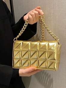 Metallic Quilted Chain Flap Square Bagmatching , Bag, Gifts, Outfit,Perfect For Dress,Wedding Dress,Formal Dresses For Women,Prom Dress, Dress,Birthday Dress,Mini Shell-Shaped Fashion Laser Metal Clutch, Y2K Vintage Metal Frame Chain Shoulder Crossbody Bag, Suitable For Women Formal Dinner, Going Out, Dating, Shopping, Elegant Shell Purse Perfect For Parties Weddings Dinners & Banquets Matches Wedding Dresses Formal Wear Prom Gowns Birthday Outfits,Backpacks, Handbags, Ladies' Handbags, Ladies' Wallets, Ladies' Handbags, Ladies' Work Bags, Ladies' Wallets And Bags, Travel Essentials, Christmas Gifts, Travel Accessories, Gifts For Women, Cosmetic Bags, Personalized Gifts, Elegant Ladies' Wallets, Christmas Wallets, Bridesmaid Gifts, Christmas Gifts For Women - 金色 - 查看 1