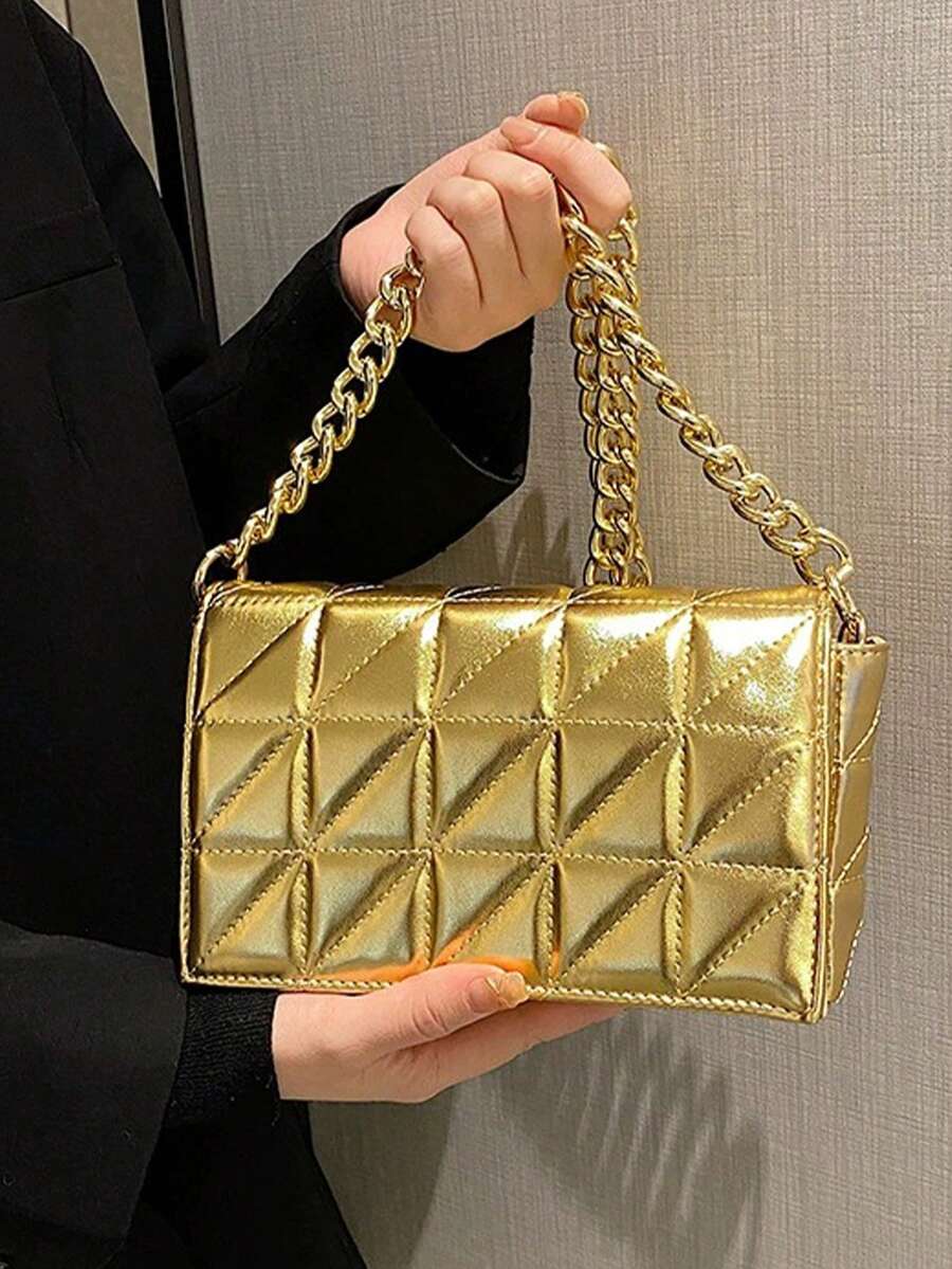 Metallic Quilted Chain Flap Square Bagmatching , Bag, Gifts, Outfit,Perfect For Dress,Wedding Dress,Formal Dresses For Women,Prom Dress, Dress,Birthday Dress,Mini Shell-Shaped Fashion Laser Metal Clutch, Y2K Vintage Metal Frame Chain Shoulder Crossbody Bag, Suitable For Women Formal Dinner, Going Out, Dating, Shopping, Elegant Shell Purse Perfect For Parties Weddings Dinners & Banquets Matches Wedding Dresses Formal Wear Prom Gowns Birthday Outfits,Backpacks, Handbags, Ladies' Handbags, Ladies' Wallets, Ladies' Handbags, Ladies' Work Bags, Ladies' Wallets And Bags, Travel Essentials, Christmas Gifts, Travel Accessories, Gifts For Women, Cosmetic Bags, Personalized Gifts, Elegant Ladies' Wallets, Christmas Wallets, Bridesmaid Gifts, Christmas Gifts For Women - 金色 - 查看 1