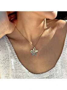 Gold 3D Floral Pendant Necklace - Textured Petals, Festival & Party Statement Jewelry, Euro-American Minimalist Style - 金色 - 查看 6