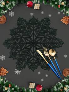 1/4/6pcs Christmas Snowflake PVC Gold Foil Placemats, Christmas Hotel Restaurant Decor Heat Insulation Non-Slip Table Mats, Suitable For Wedding Party, Valentine's Day, Holiday Celebration, Picnic, Birthday Banquet Table Decoration