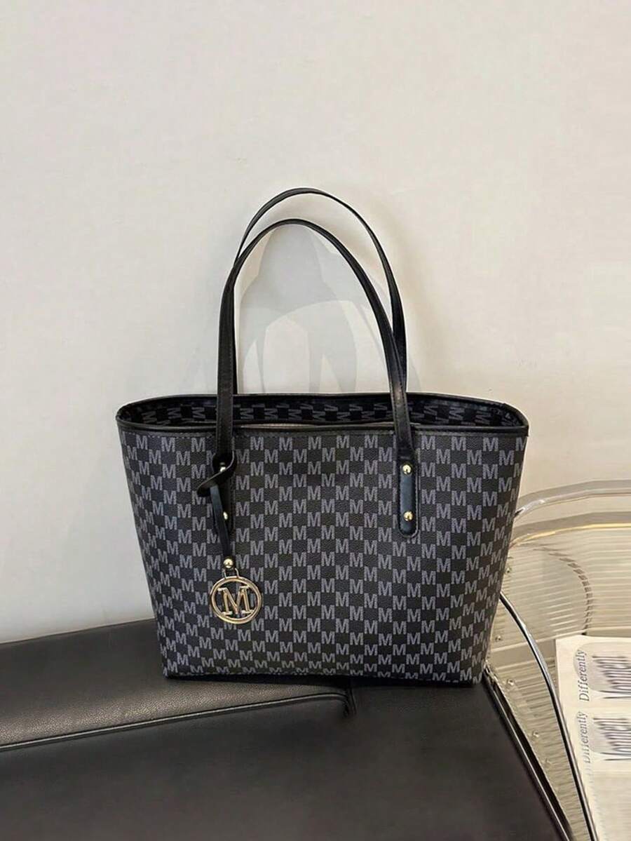 Large Capacity Versatile Printed Tote Bag, Rivet Decor, Retro Floral Print, Spacious Shoulder Bag, Fashionable Daily Handbag - Black - View 1