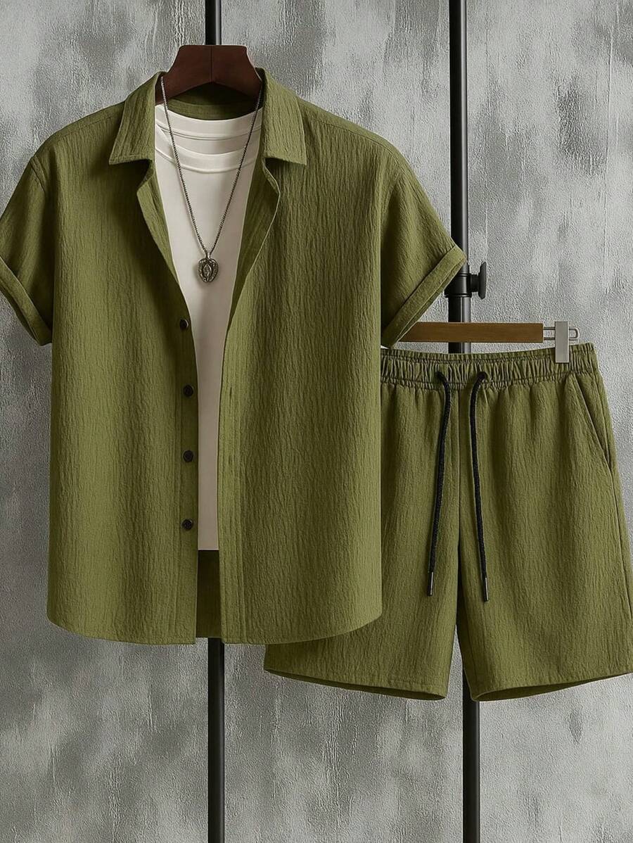Due pezzi completo estivo uomo: camicia a maniche corte tinta unita casual e pantaloncini con coulisse in vita, set abiti casual