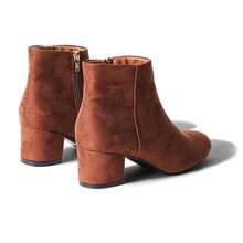 Women's Black Vegan Suede Cheetah Faux Suede Cognac Vegan Suede Natural Faux Suede Smokey Taupe White PU Chunky Low Heel Zip-Up Ankle Boots – Minimalist Round/Pointed Toe Fashion Booties [Size Up Half Size] - 干邑白蘭地純素絨面革 - 查看 5