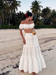 女士高腰白色蕾丝拼接长款泡泡裙，波西米亚风，适合音乐节、演唱会、派对，也适合年轻女孩日常穿着、海滩度假拍照，是夏季波西米亚风的理想之选。