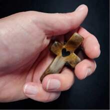 Cruz de madera,Cruz de mano para orar,Cruz de sanación Cruz de consuelo,Alivio para la ansiedad;Regalo de Pascua para iglesia ,Pieza de madera para el pulgar ,Regalo para familiares y amigos. - Camel - Ver 4