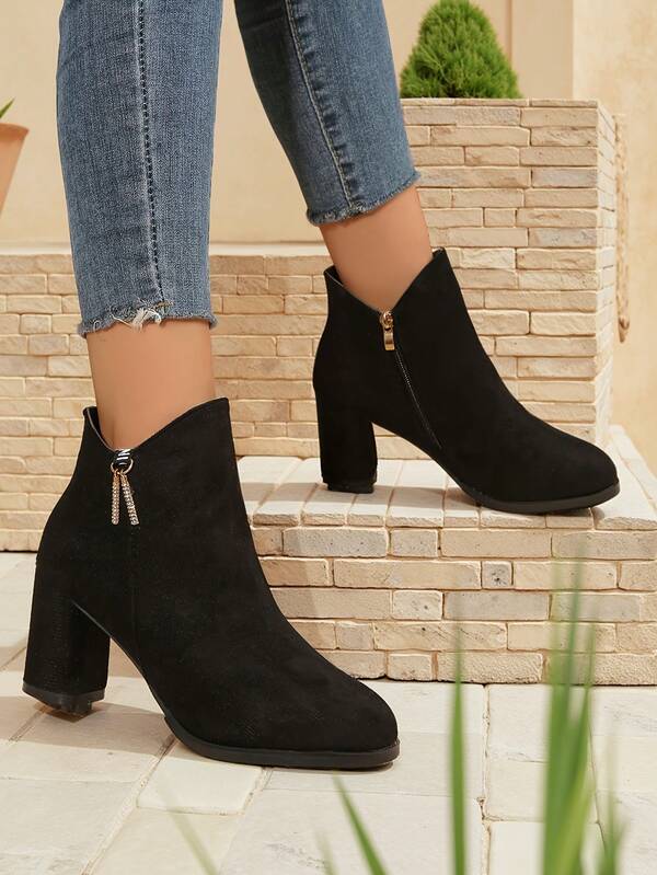 Women's Fashion Side Zipper Round Toe Thick High Heel Suede Ankle Boots, Black Suede, Side Zipper, Chunky Heel, Fashionable Casual Boots, Easy To Match With Various Outfits, Fashion Boots, Women Shoes, High Heels, Matte, Ankle Boots