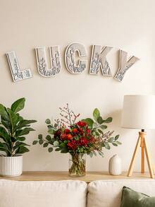 1 Pc Floral Wooden Letters Decor , Wood Alphabet With White Flower Patterns, 26 Letter Custom Name Decoration, Home Decor For Living Room, Bedroom, Entryway, Nursery, Wedding, Party Decoration