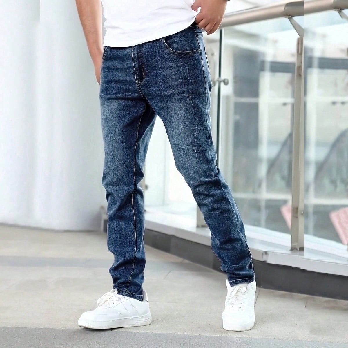 Pantalones vaqueros de mezclilla de color azul oscuro elásticos clásicos para hombre