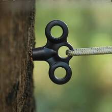 4 عبوات أوتاد خيمة من الخشب مع خطاطيف مضيئة للبراغي للتثبيت في الأشجار والأرض، مناسبة لتثبيت حبال الخيمة والمظلات في الرحلات والتخييم الخارجي، ملحقات خيمة خارجية قوية وصلبة ومقاومة للتآكل، ضرورية للهواة المغامرين - الرياضة والأنشطة الخارجية - متعدد الألوان - مشاهدة 2