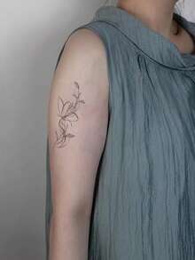 1 件可水洗、防水、防汗、不反光艺术蝴蝶藤蔓丝带临时纹身贴纸，适合日常生活中的人们 - 黑色 - 查看 5