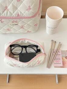 L/M/S Rosa Schleifenmuster Make-up Tasche Set, Blumen Kosmetiktasche, ästhetische Kulturtasche, Reise-Organizer für Frauen und Mädchen, große bedruckte Vintage-Steppdecken-Make-up-Tasche für Frauen, Hautpflege-Organizer-Tasche mit Blumendruck, Make-up-Organizer-Aufbewahrungstasche, Herbst-Uni-Essentials, Reise-Essentials, Urlaubsreise-Tasche für Frauen