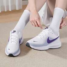 耐克女子 Revolution 8 跑步鞋，2026 新款，缓震、轻便、透气、舒适的公路跑鞋，HJ8485-104 - 白色 - 查看 3