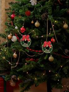 10 Stücke Mini Weihnachtskränze mit roten Schleifen und goldenen Glocken - Kunststoff Feiertags-Dekoration für Weihnachten, Halloween, Thanksgiving, Neujahr, Hochzeit, Babyparty, Geburtstag, Bar und Bat - Festliche künstliche Baumschmuck ohne Strom