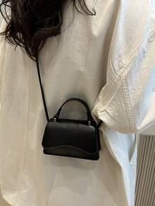 Túi xách mini nữ thời trang thu đông 2025, chất liệu PU dập vân cá sấu, kiểu dáng tối giản, thích hợp cho mua sắm và sử dụng hàng ngày, lý tưởng cho phụ nữ trẻ, sinh viên đại học, người mới đi làm và nhân viên văn phòng. Chiếc túi này hoàn hảo cho văn phòng, trường học, công việc, kinh doanh, đi lại, hoạt động ngoài trời, du lịch và những chuyến đi ngắn ngày. - màu đen - Xem 3